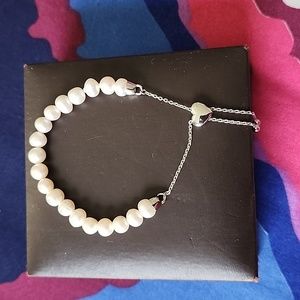 Bolo bracelet with heart detail